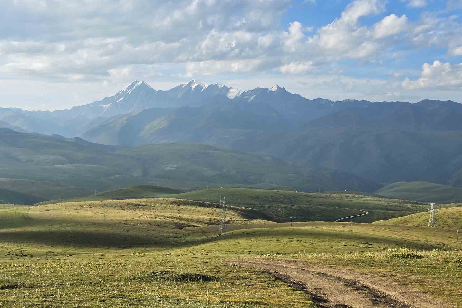 Luoguo Pass