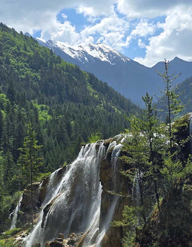 Jiuzhaigou Travel and Tours
