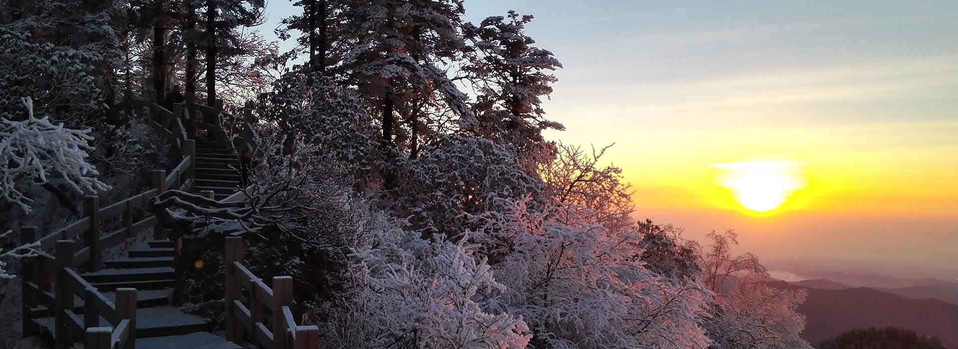 Xiling Snow Mountain Travel Guide