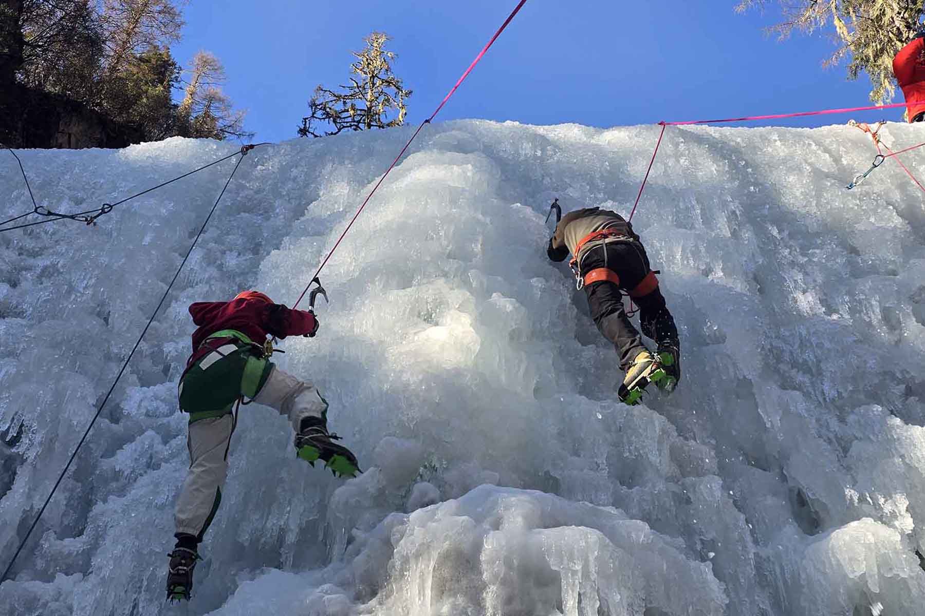 Beginner Ice Climbing Tour 