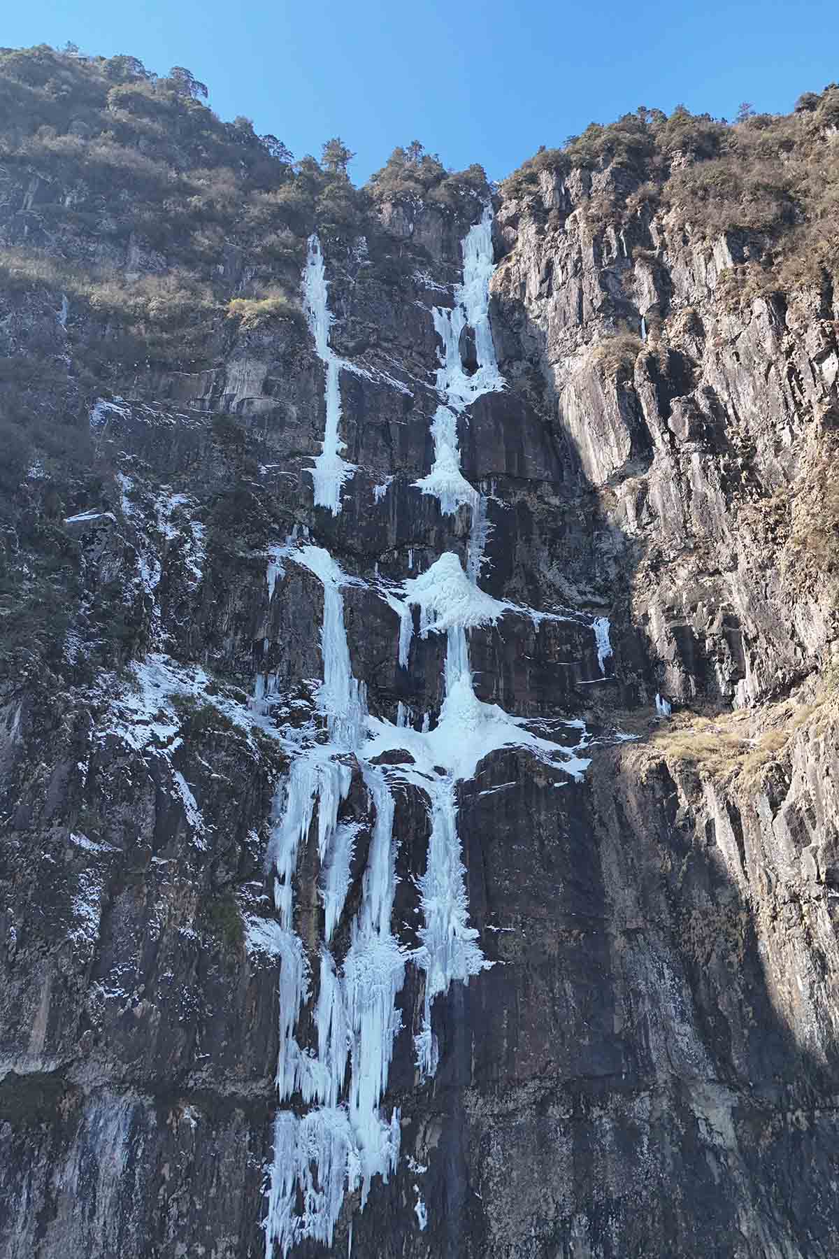 Sichuan Ice Climb
