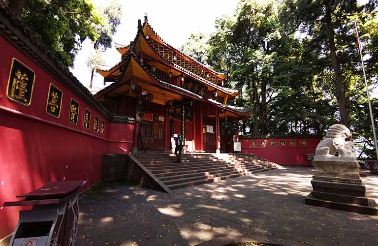 Mount Emei Hiking Tour