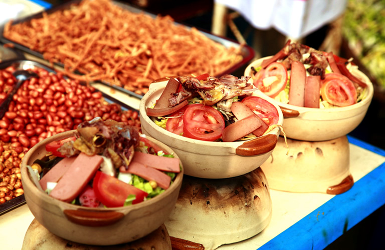 Explore Chengdu Food Quarters - Half Day