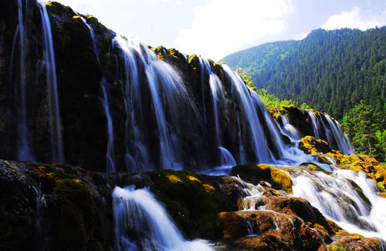 jiuzhaigou tour operator